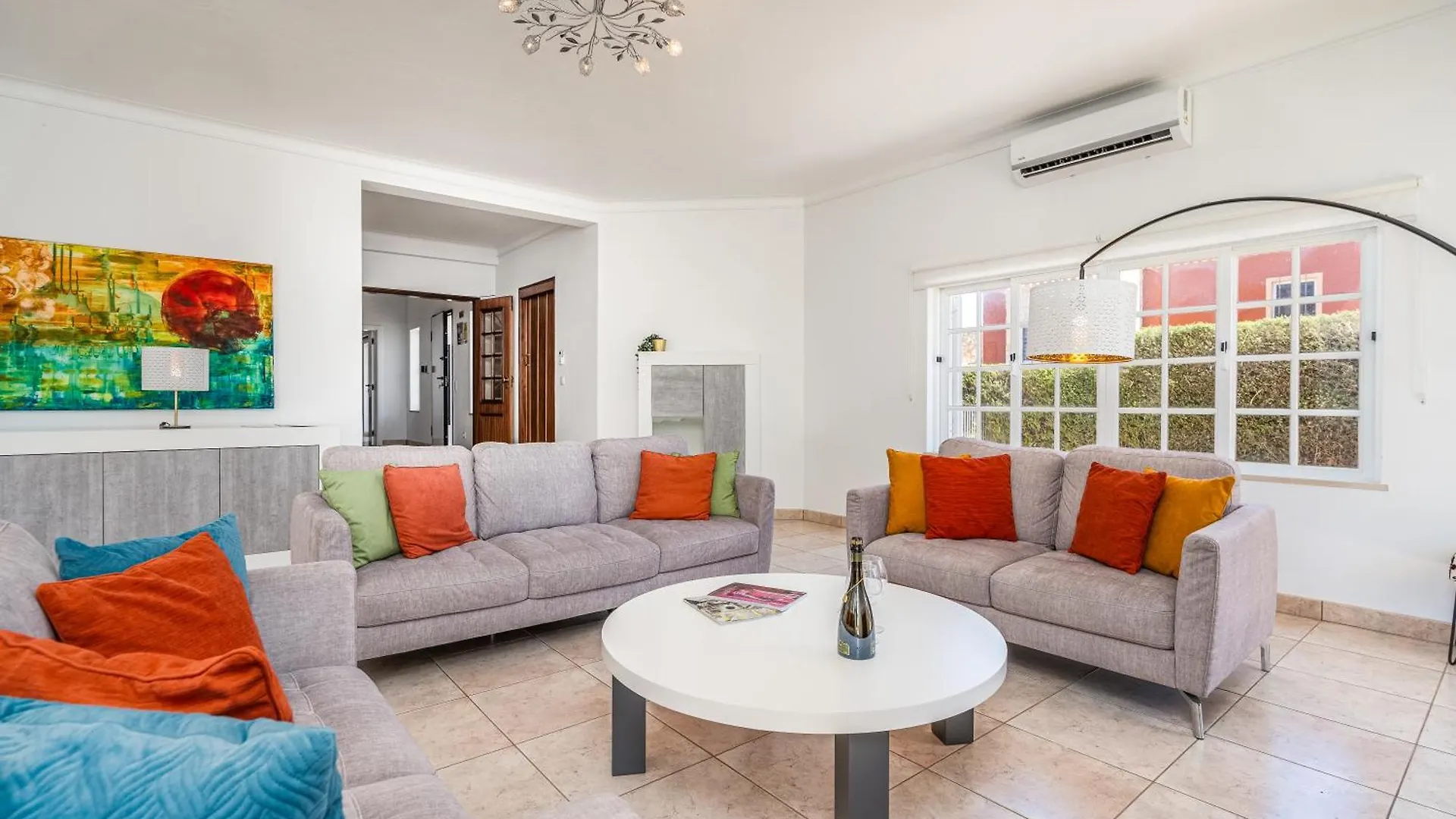 Host Wise - Spacious Family House With Garden Lagos
