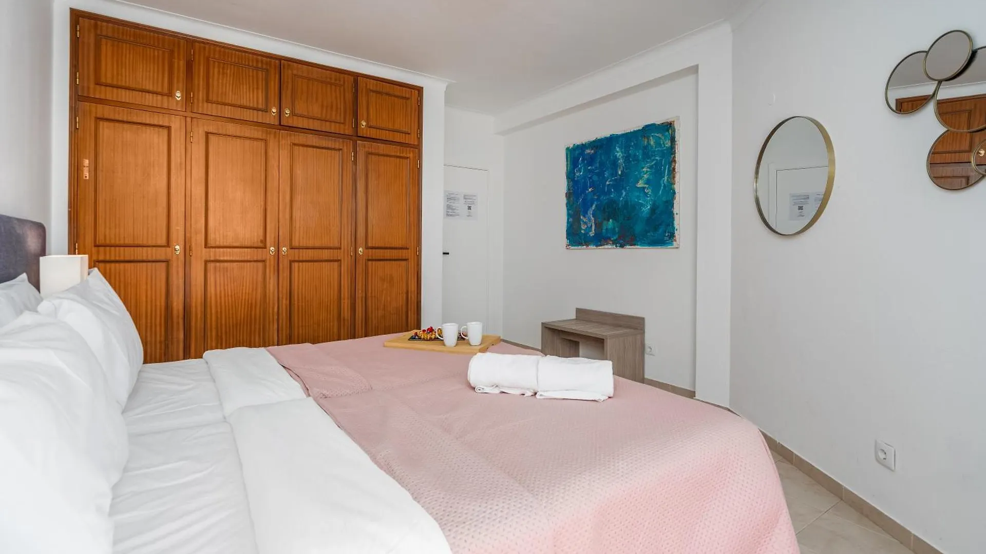Holiday home Host Wise - Spacious Family House With Garden Lagos